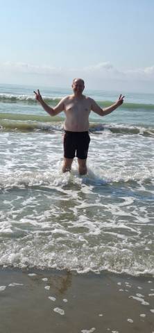 Traveler v-sign photo 26